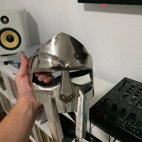 MF DOOM MASK - Real Steel Handcrafted - Picture 6 of 6